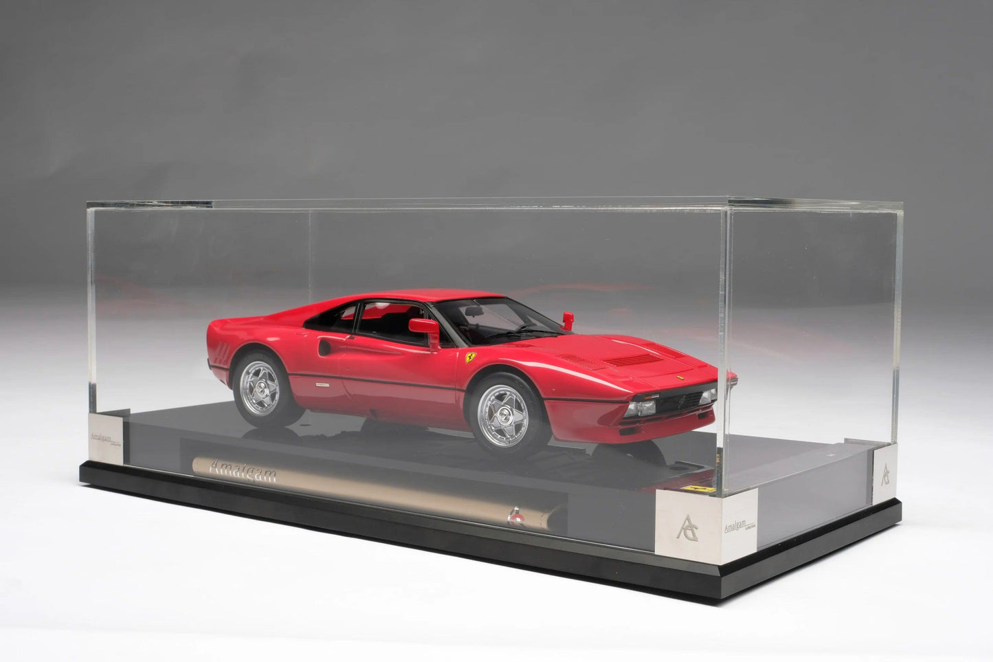 Amalgam Ferrari 288 GTO 1984 - Red 1:18 model