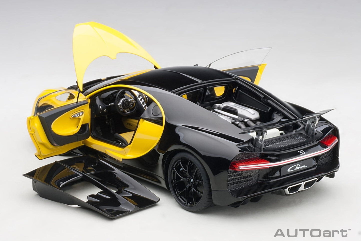 AutoArt Bugatti Chiron (Jaune Molsheim/Nocturne Black) 1:18 Modell
