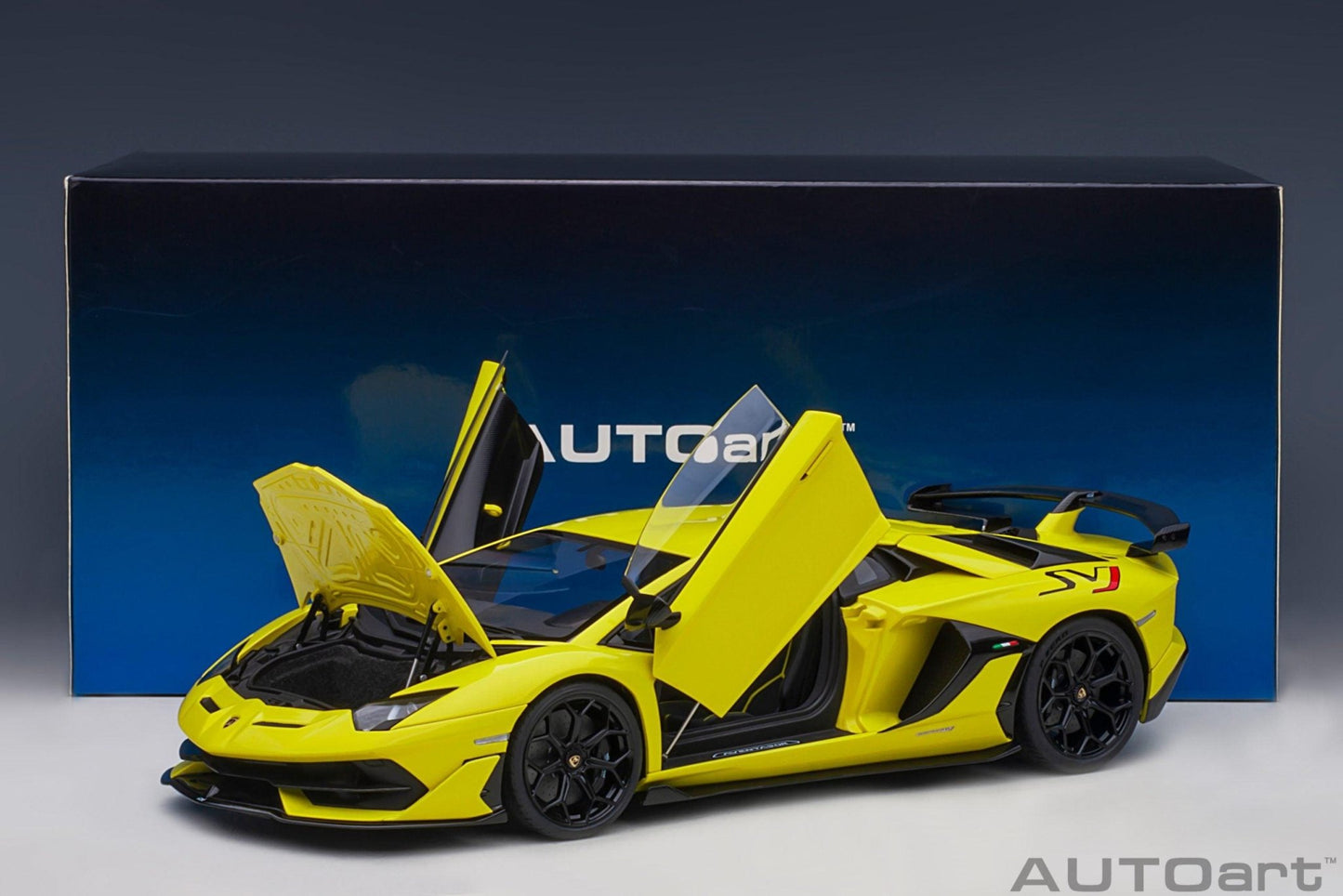 AutoArt Lamborghini Aventador SVJ - Giallo Tenerife 1:18 Modell