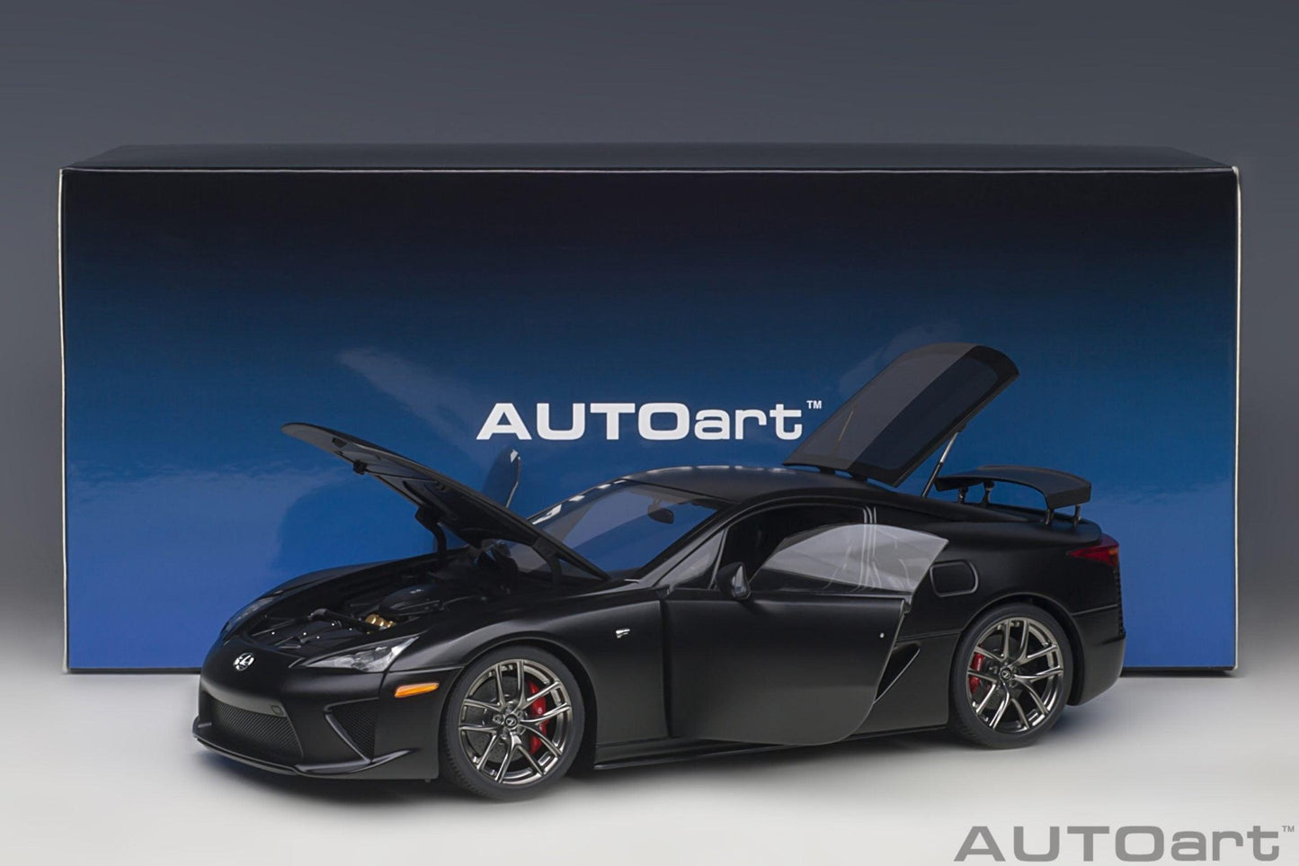 AutoArt Lexus LFA - Matt Black 1:18 Modell
