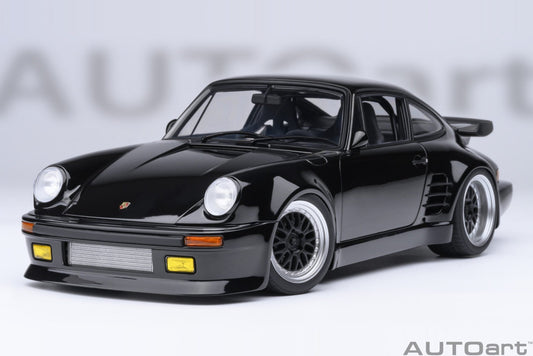 AutoArt Porsche 911 930 Turbo Wangan Midnight Blackbird 1:18 Modell