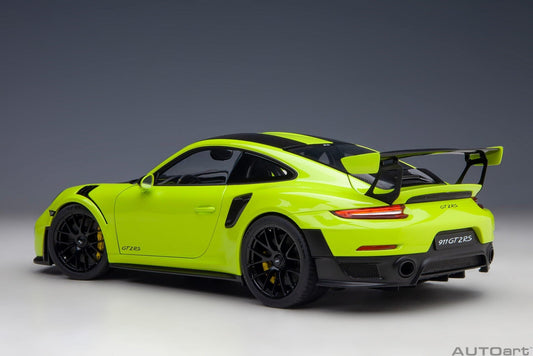 AutoArt Porsche 911 (991.2) GT2 RS Weissach Package - Acid Green 1:18 Modell
