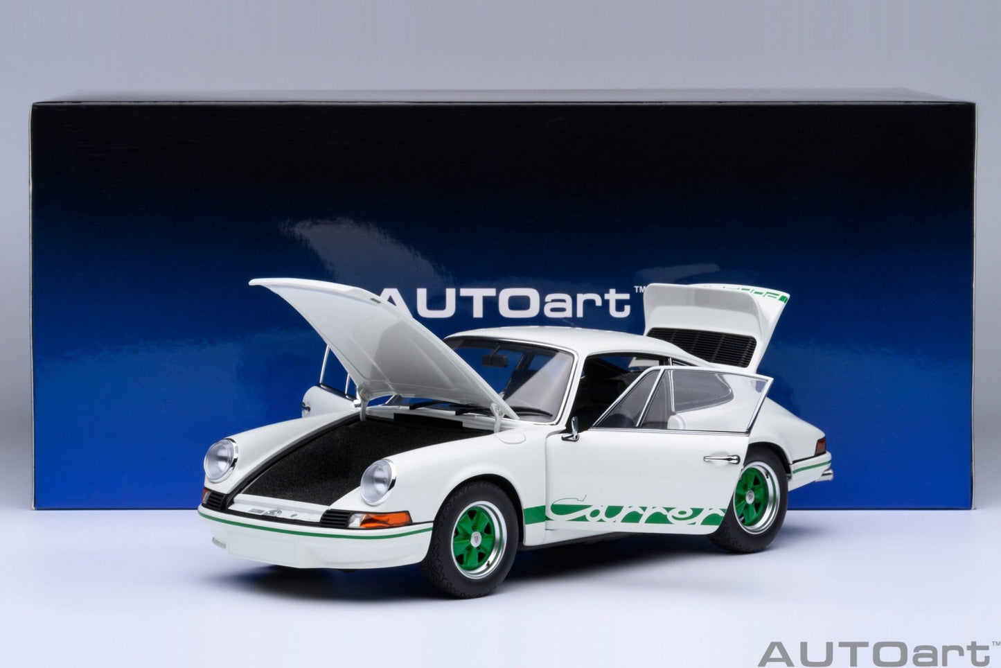 AutoArt Porsche 911 Carrera 2.7 RS Grand Prix White with Green stripes 1:18 Modell