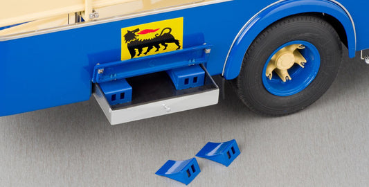 CMC Modelcars Maserati Renntransporter Typ Fiat 642 RN2 Bartoletti 1957 1:18 Modell