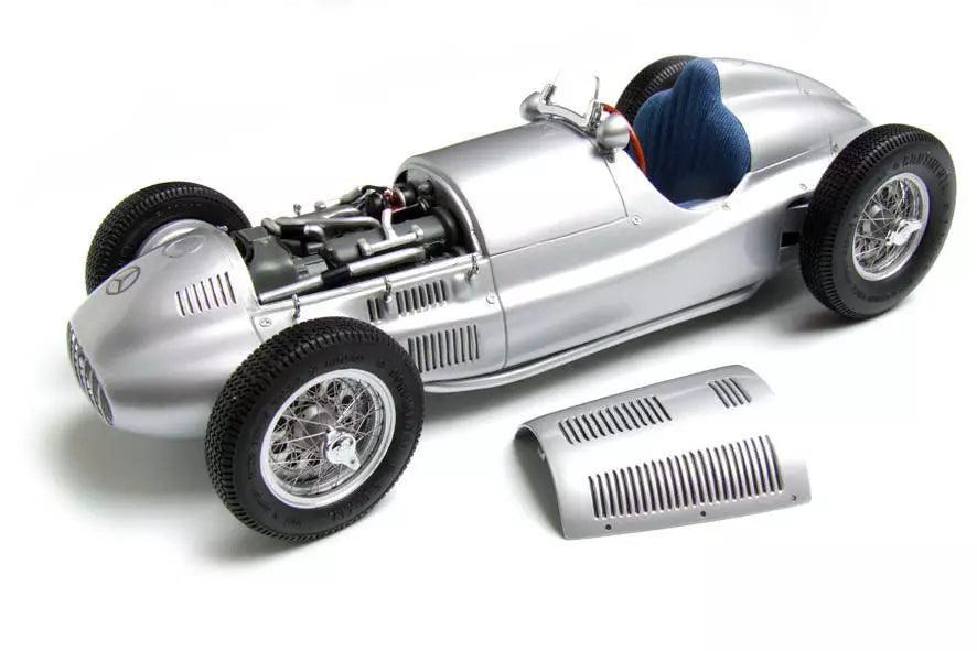 CMC Modelcars Mercedes-Benz W165 1939 1:18 Modell_Artexio