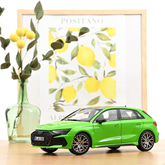 Norev Audi RS 3 Sportback 2025 - Kyalami Green 1:18 Modell