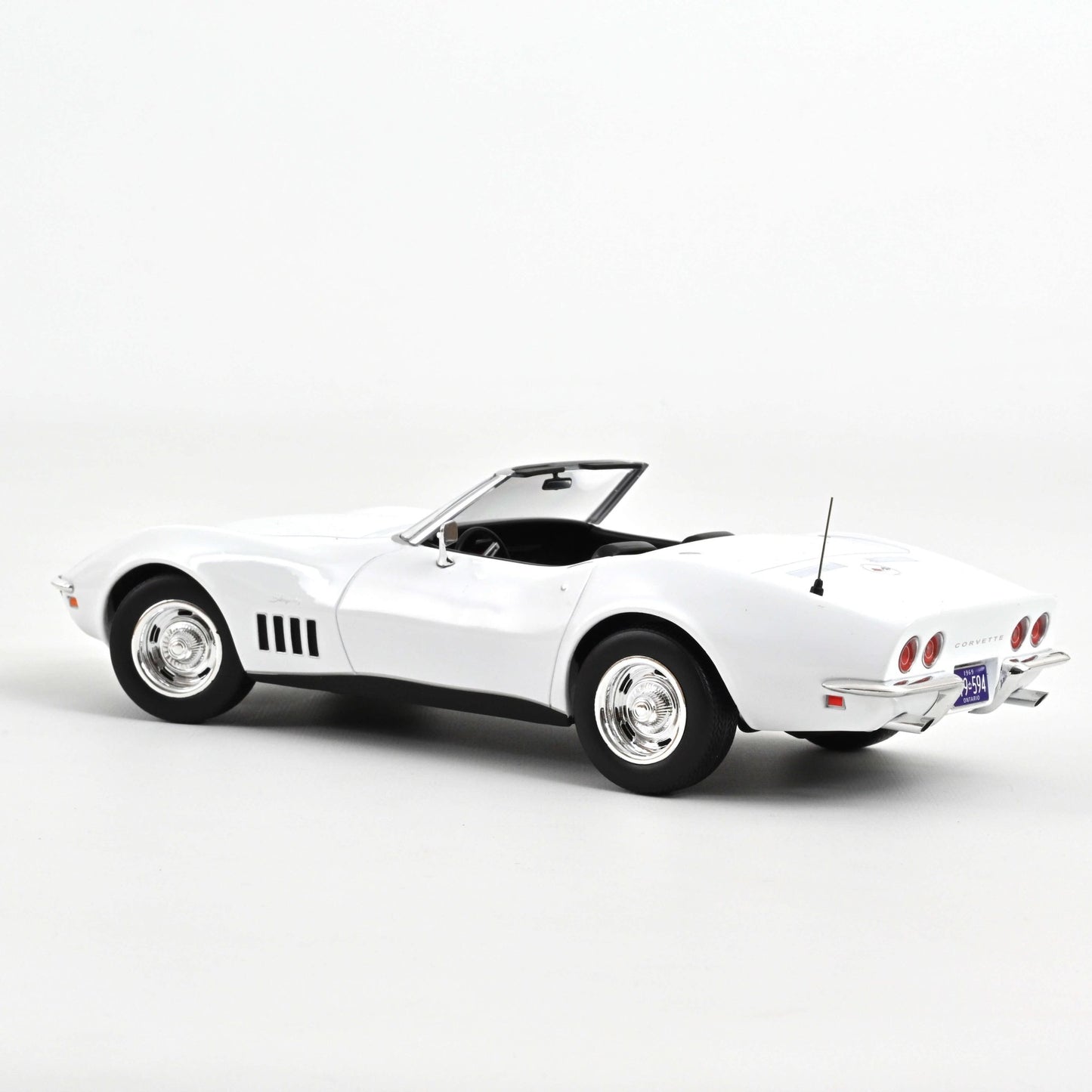 Norev Chevrolet Corvette Convertible 1969 Can Am - White 1:18 Modell
