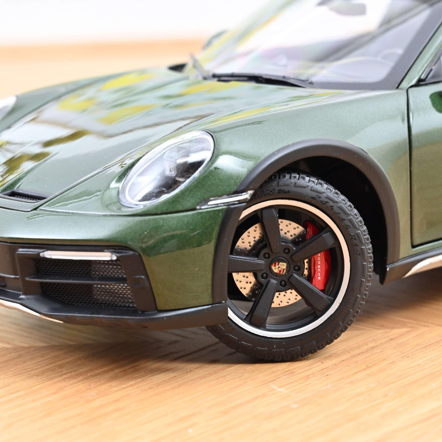 Norev Porsche 911 Dakar 2023 Oakgreenmetallic 1:18 Modell