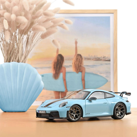Norev Porsche 911 GT3 RS w/ Weissach Pack 2025 - Gulf Blue 1:18 Modell