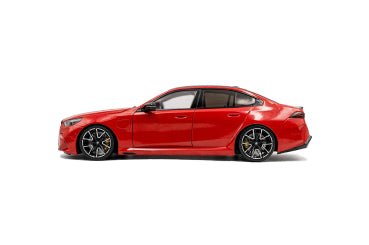 Solido BMW M5 (G90) 2025 Fire Red 1:18 Modell
