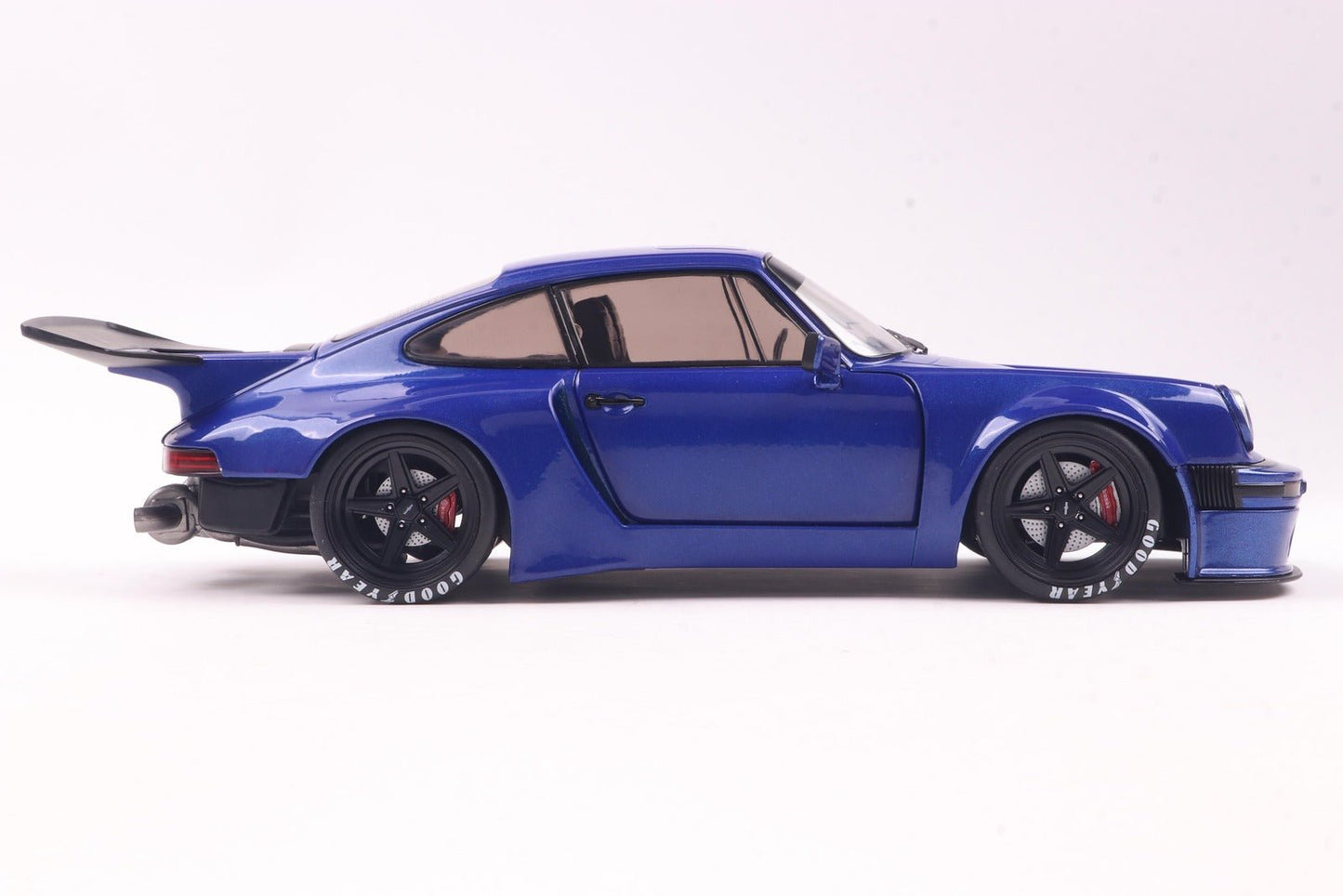 Solido Porsche 911 KS - R 2024 dark blue met. 1:18 Modell