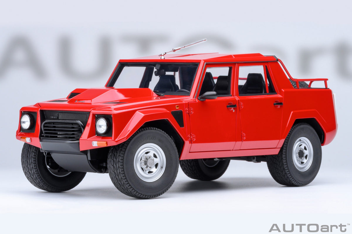 AutoArt Lamborghini LM002 - Rosso Siviglia 1:18 Modell