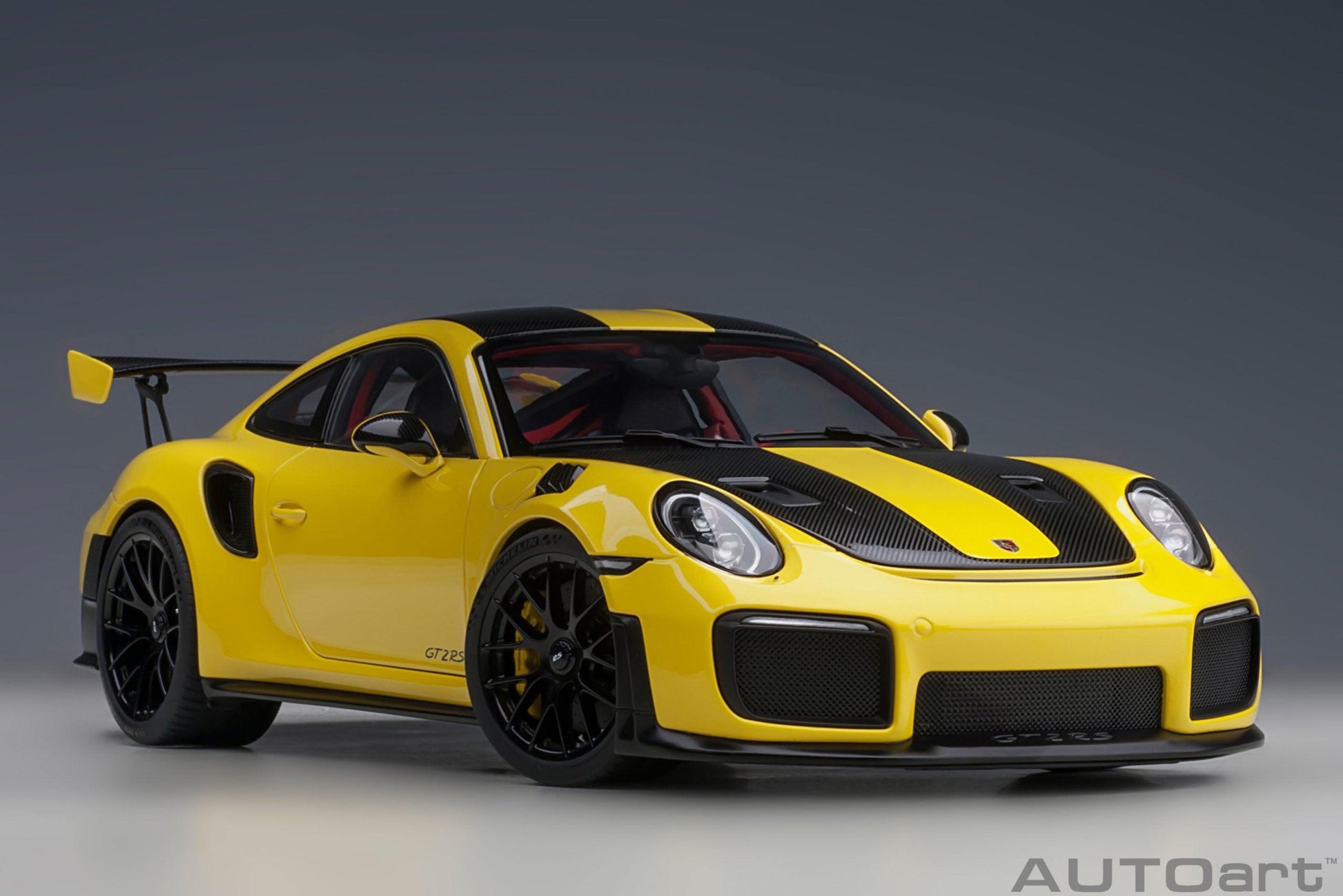 AutoArt Porsche 911 (991.2) GT2 RS Weissach Package - Racing Yellow 1:18 Modell - Artexio