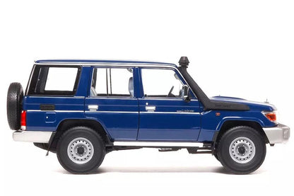 Almost Real Toyota Land Cruiser 76 2017 - Blue 1:18 Modell - Artexio