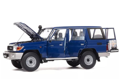 Almost Real Toyota Land Cruiser 76 2017 - Blue 1:18 Modell - Artexio