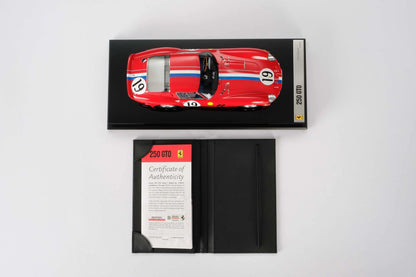 Amalgam Ferrari 250 GTO 24 Hours of Le Mans 1962 GT Class Winner #19 1:18 Modell - Artexio