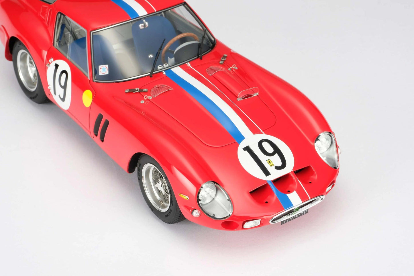 Amalgam Ferrari 250 GTO 24 Hours of Le Mans 1962 GT Class Winner #19 1:18 Modell - Artexio