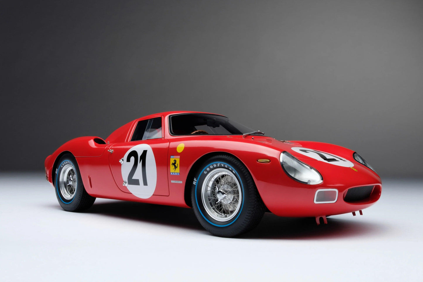 Amalgam Ferrari 250 LM Winner 24 Hours of Le Mans 1965 #21 driven by M.GREGORY/J.RINDT 1:18 Modell - Artexio