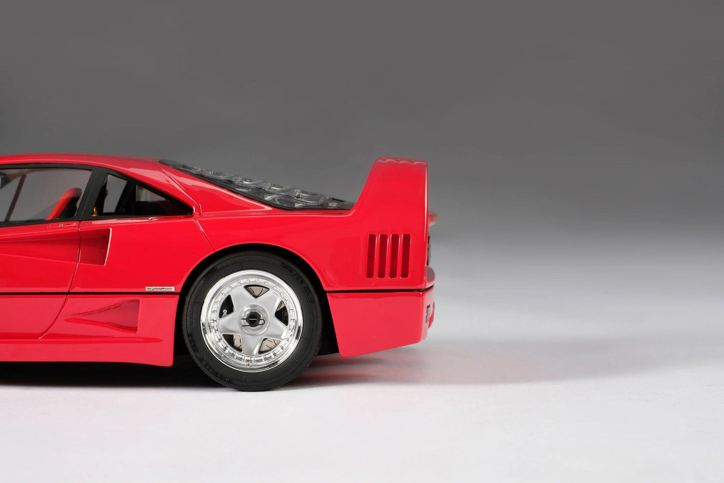 Amalgam Ferrari F40 - Red 1:18 Modell - Artexio