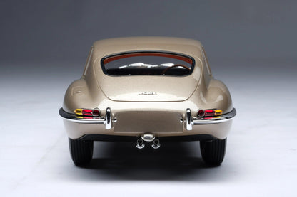 Amalgam Jaguar E - type Coupe - Bronze Metallic 1:18 - Artexio