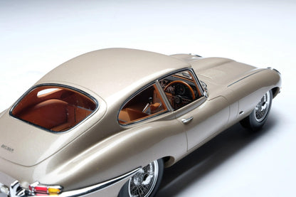 Amalgam Jaguar E - type Coupe - Bronze Metallic 1:18 - Artexio