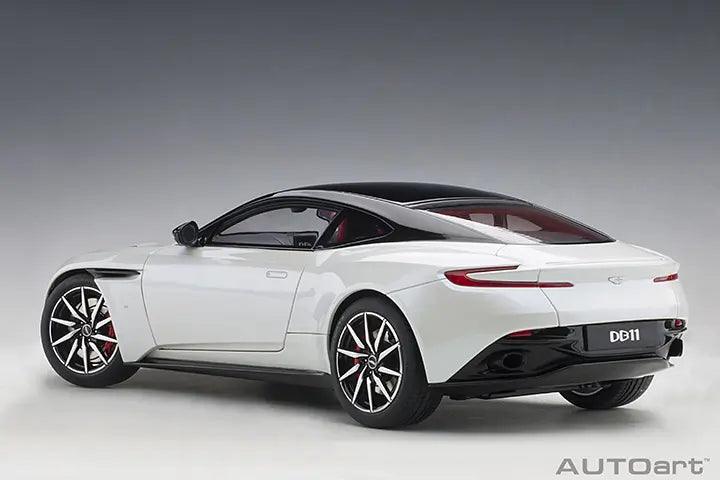 AutoArt Aston Martin DB11 - Morning Frost White 1:18 Modell - Artexio