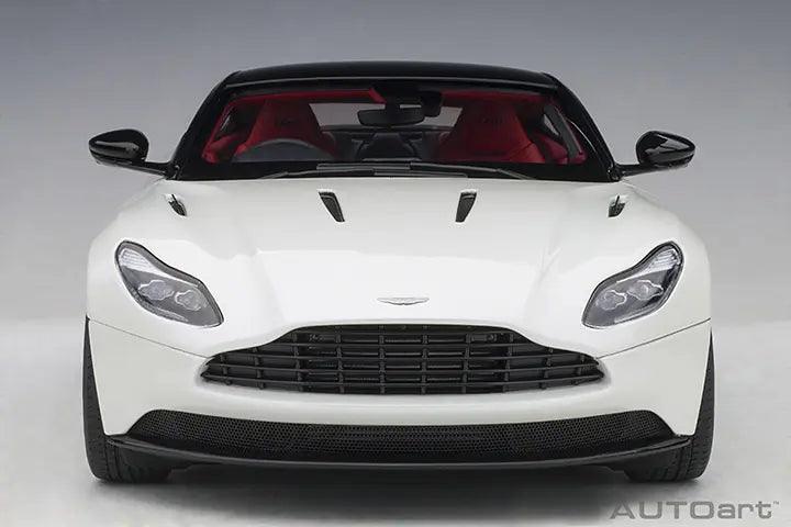 AutoArt Aston Martin DB11 - Morning Frost White 1:18 Modell - Artexio