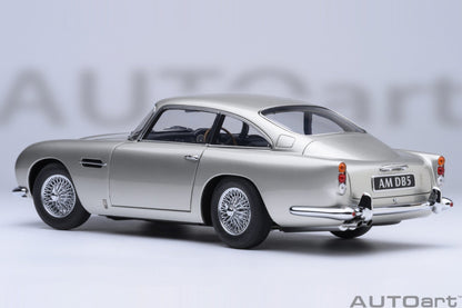 AutoArt Aston Martin DB5 (Birch Silver) 1:18 Modell