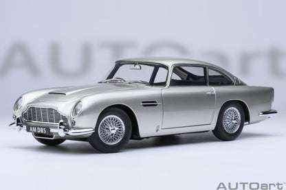 AutoArt Aston Martin DB5 (Birch Silver) 1:18 Modell