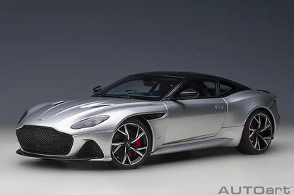 AutoArt Aston Martin DBS Superleggera - Lightning Silver 1:18 Modell - Artexio