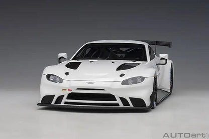 AutoArt Aston Martin Vantage GTE Plain Body Version - White 1:18 Modell - Artexio