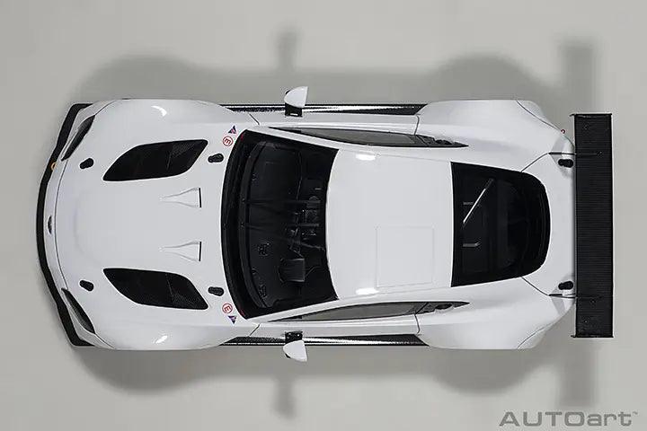 AutoArt Aston Martin Vantage GTE Plain Body Version - White 1:18 Modell - Artexio