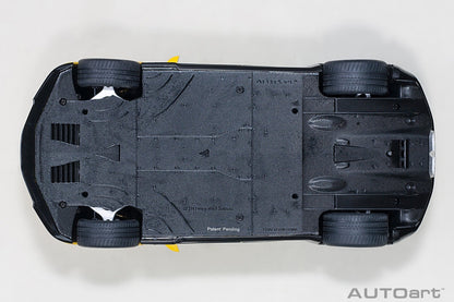 AutoArt Bugatti Chiron (Jaune Molsheim/Nocturne Black) 1:18 Modell