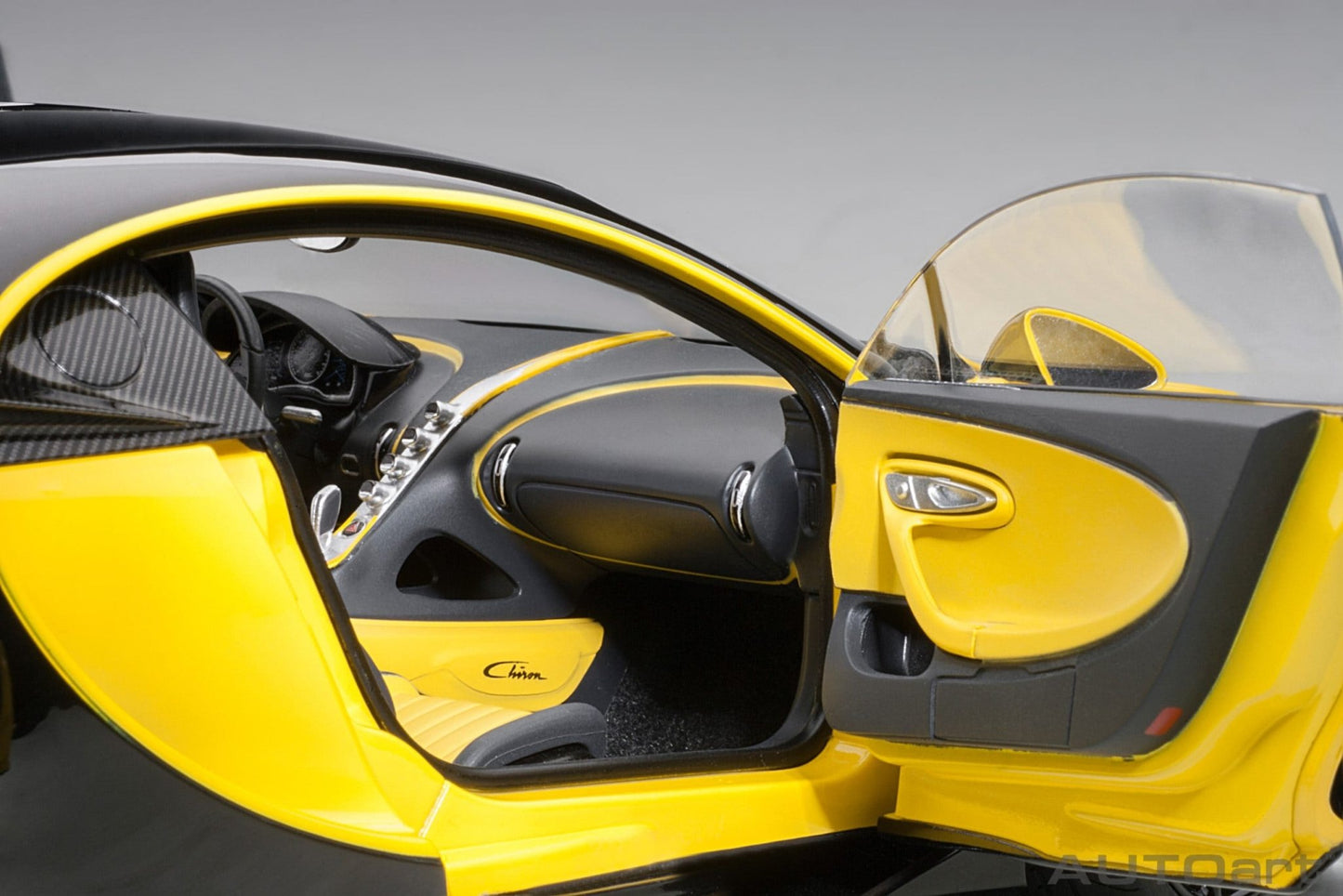 AutoArt Bugatti Chiron (Jaune Molsheim/Nocturne Black) 1:18 Modell