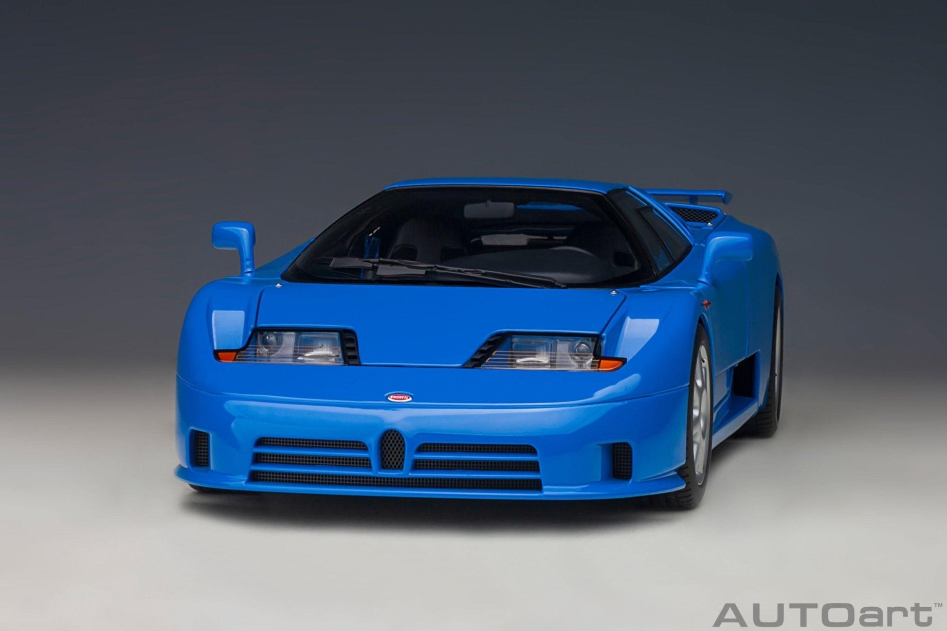 AutoArt Bugatti EB110 SS 1992 - French Racing Blue 1:18 Modell - Artexio