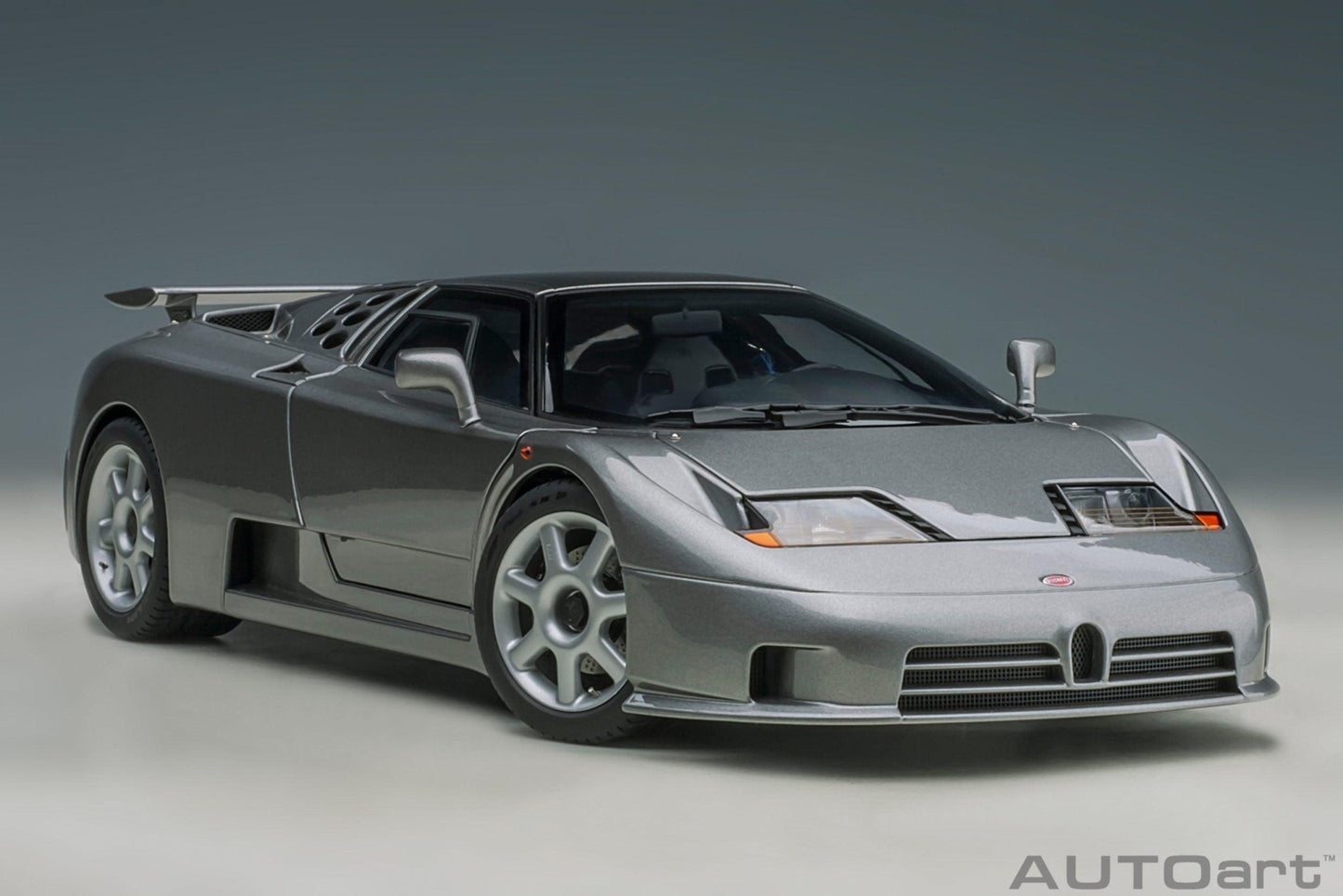 AutoArt Bugatti EB110 SS 1992 - Grigio Metallizzato 1:18 Modell - Artexio