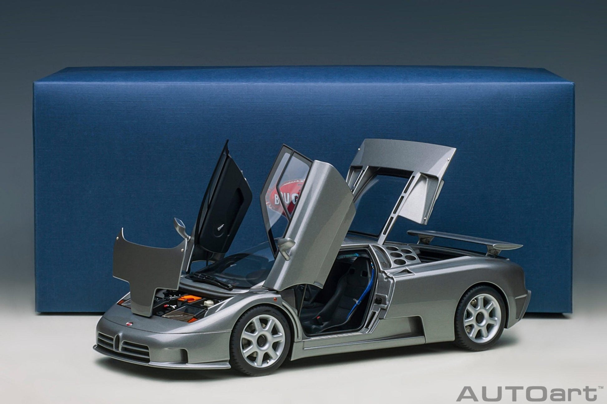 AutoArt Bugatti EB110 SS 1992 - Grigio Metallizzato 1:18 Modell - Artexio