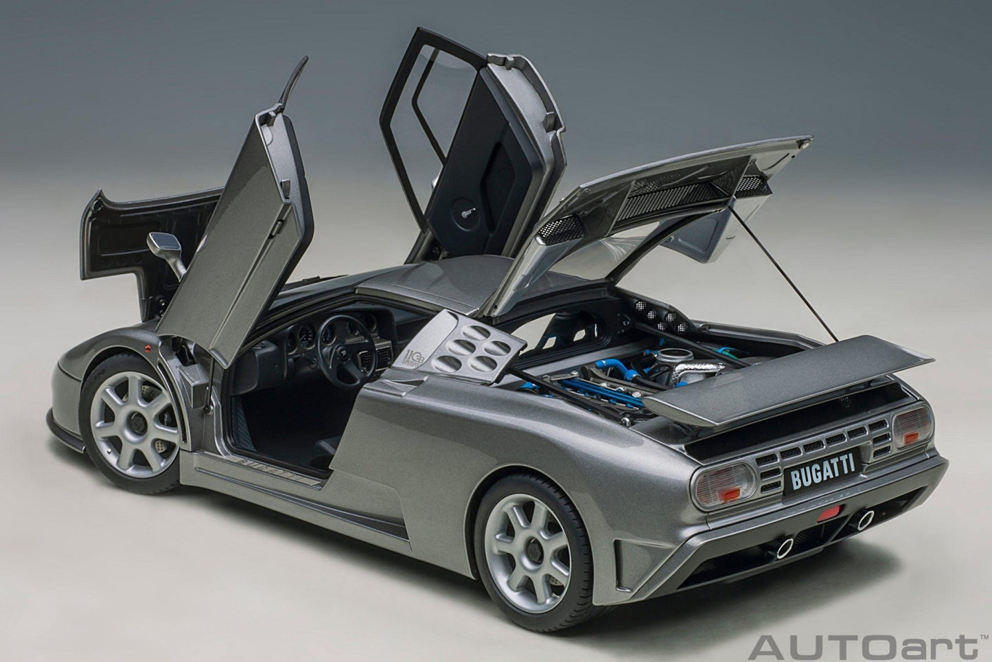 AutoArt Bugatti EB110 SS 1992 - Grigio Metallizzato 1:18 Modell - Artexio