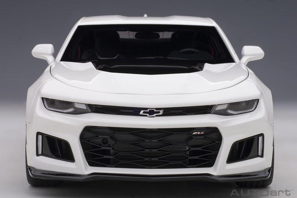 AutoArt Chevrolet Camaro ZL1 2017 – Summit White 1:18 Modell - Artexio