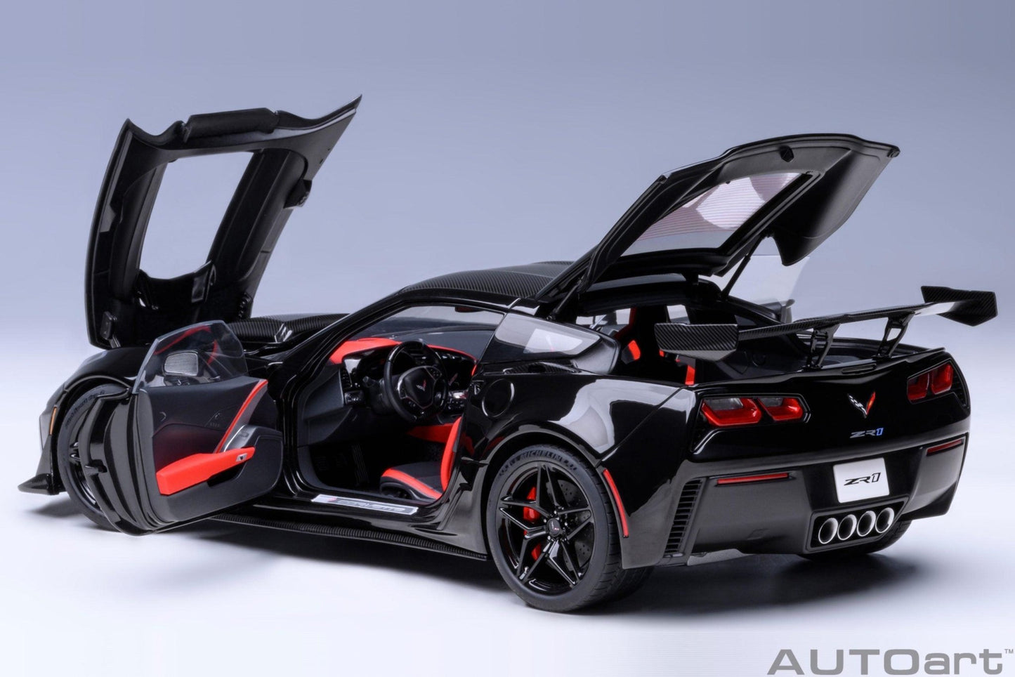 AutoArt Chevrolet Corvette C7 ZR1 - Black 1:18 Modell - Artexio