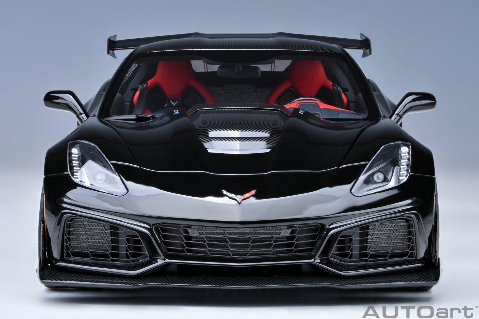 AutoArt Chevrolet Corvette C7 ZR1 - Black 1:18 Modell - Artexio