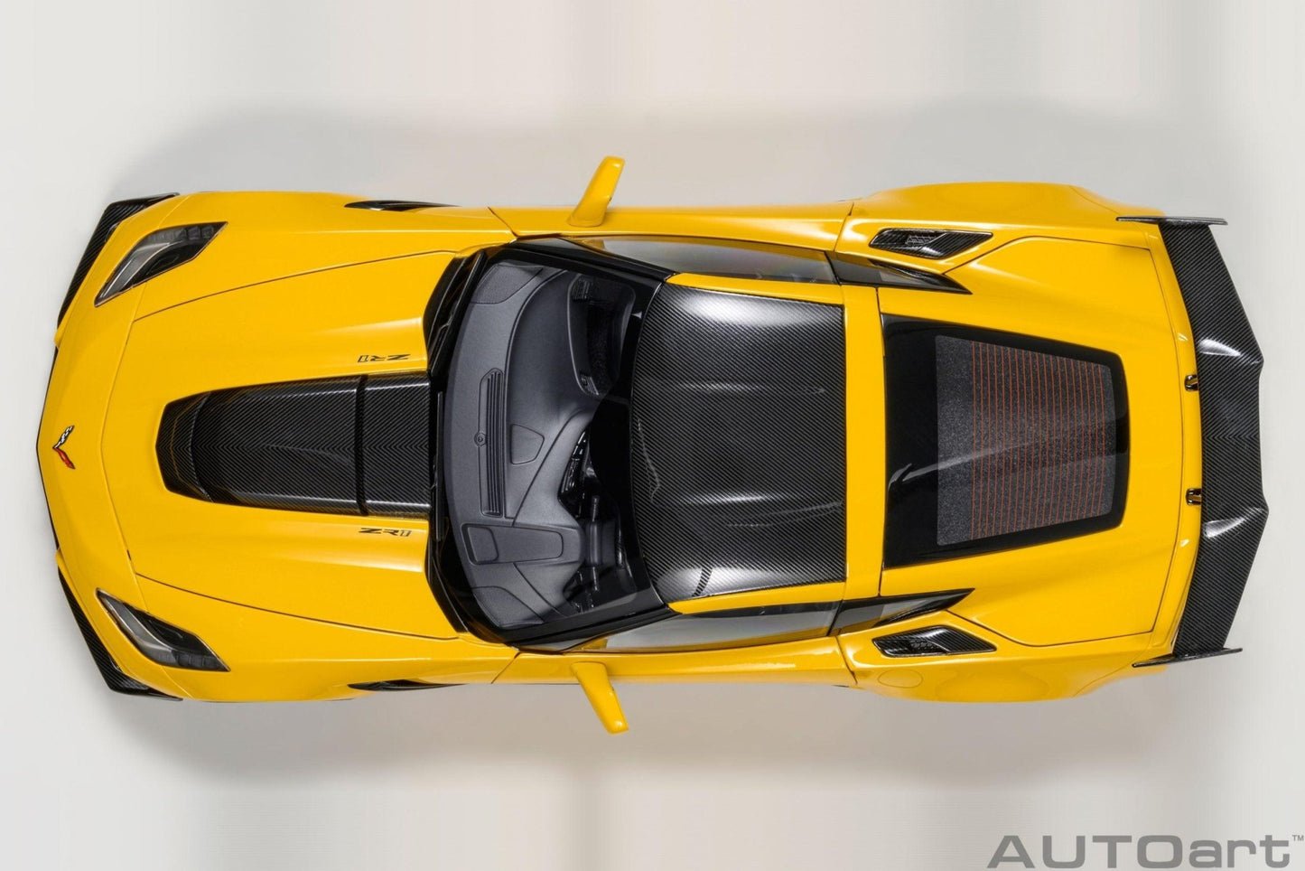 AutoArt Chevrolet Corvette C7 ZR1 - Corvette Racing Yellow Tintcoat 1:18 Modell - Artexio