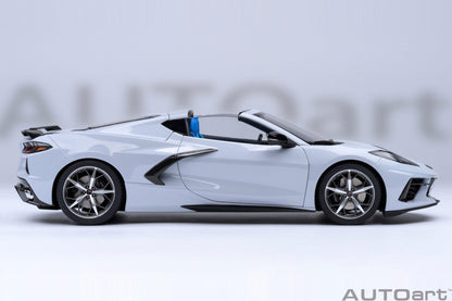 AutoArt Chevrolet Corvette C8 Stingray Z51 - Ceramic Matrix Grey Metallic 1:18 Modell - Artexio