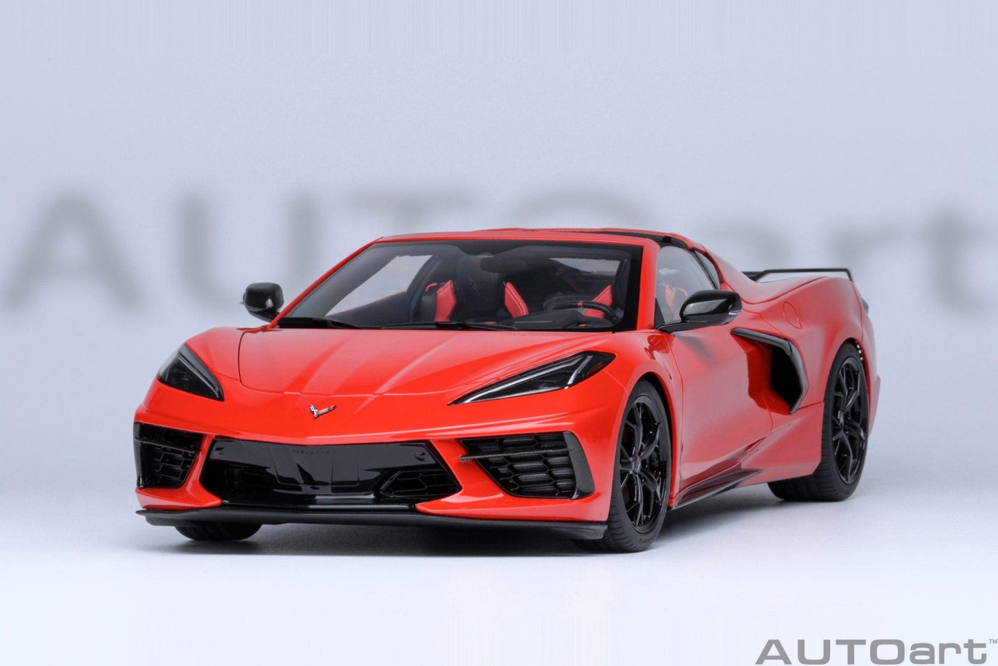 AutoArt Chevrolet Corvette C8 Stingray Z51 - Torch Red 1:18 Modell - Artexio