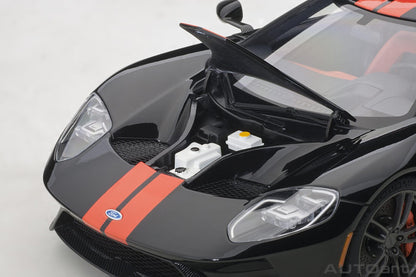 AutoArt Ford GT 2017 - Shadow Black/Orange Stripes 1:18 Modell - Artexio