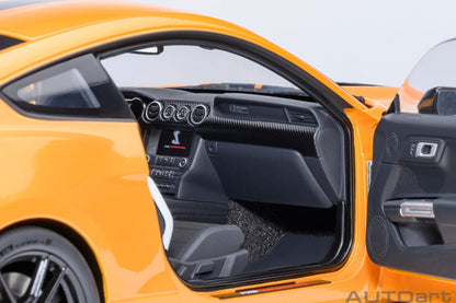 AutoArt Ford Mustang Shelby GT500 (Cyber Orange) 1:18 Modell