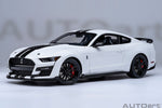 AutoArt Ford Mustang Shelby GT500 (Oxford White) 1:18 model