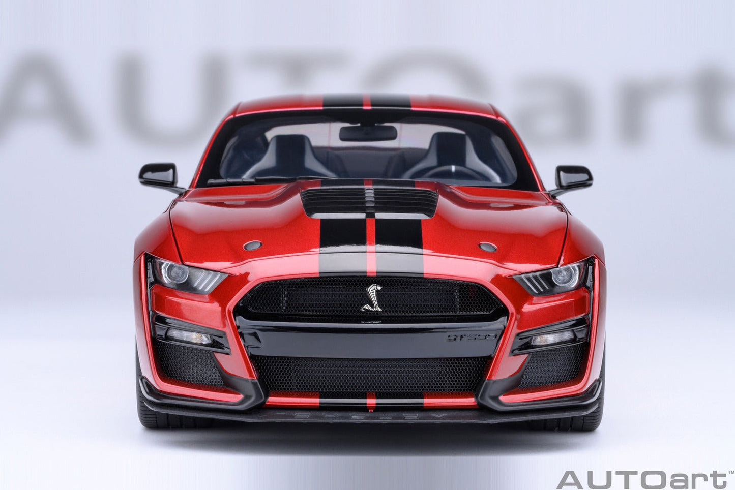 AutoArt Ford Mustang Shelby GT500 (Rapid Red) 1:18 Modell