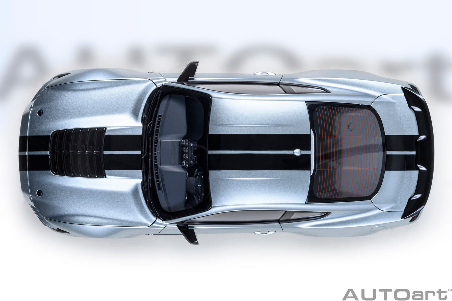 AutoArt Ford Shelby Mustang GT500 (Iconic Silver) 1:18 Modell