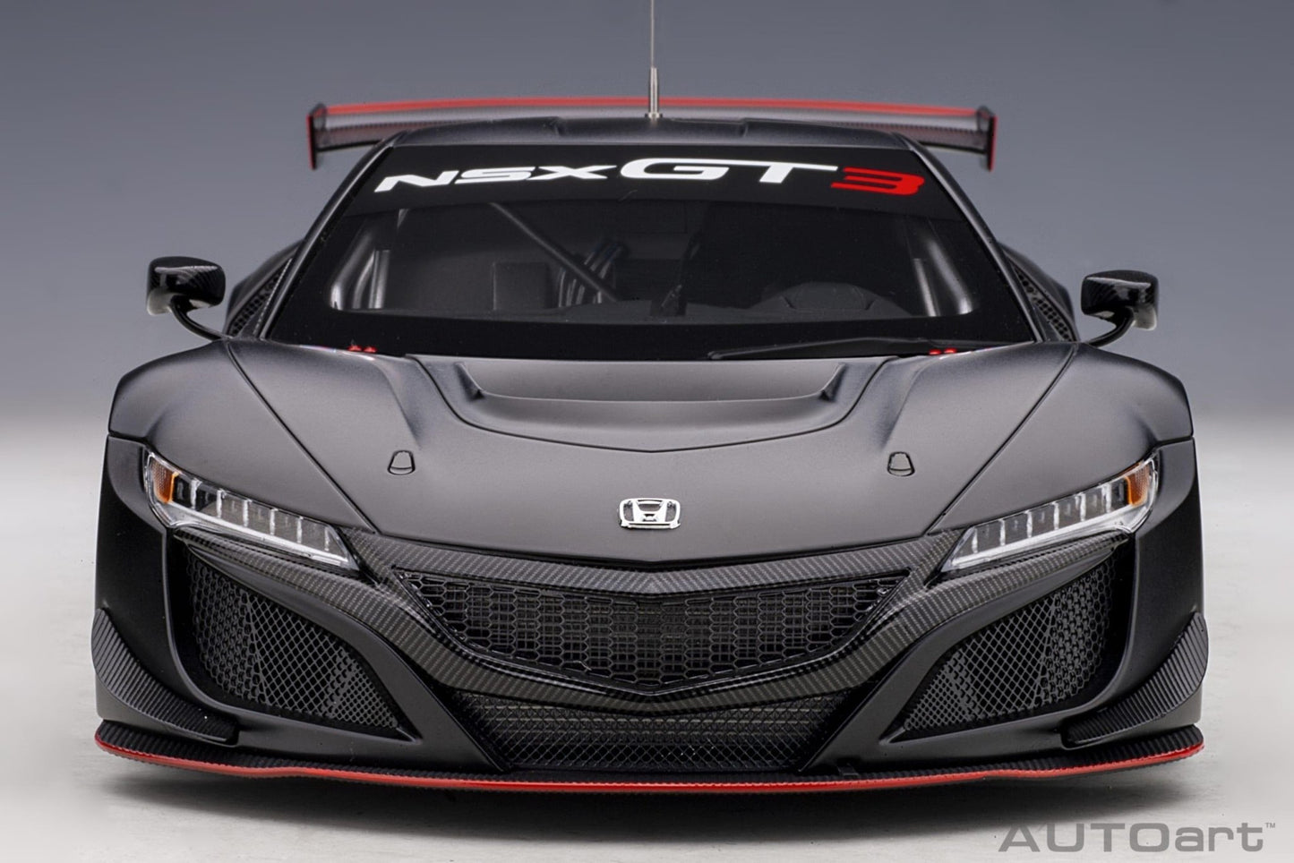 AutoArt Honda NSX GT3 2018 - Matt Black 1:18 Modell - Artexio